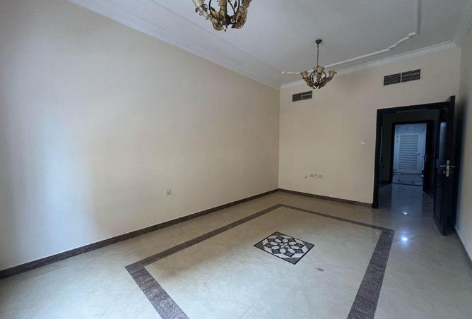 54928219 - صورة العقار 2