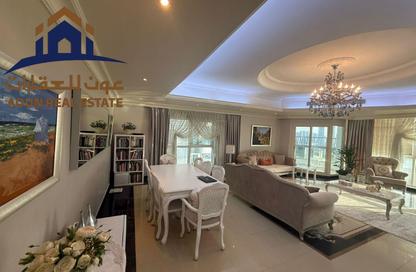 Apartment - 3 Bedrooms - 4 Bathrooms for sale in Al Anwar Tower - Al Khan Lagoon - Al Khan - Sharjah Apartment - 3 Bedrooms - 4 Bathrooms for sale in Al Anwar Tower - Al Khan Lagoon - Al Khan - Sharjah