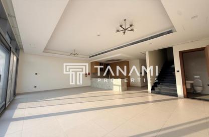 Villa - 5 - 6 for rent in 180 Degrees Villas - Liwan - Dubai