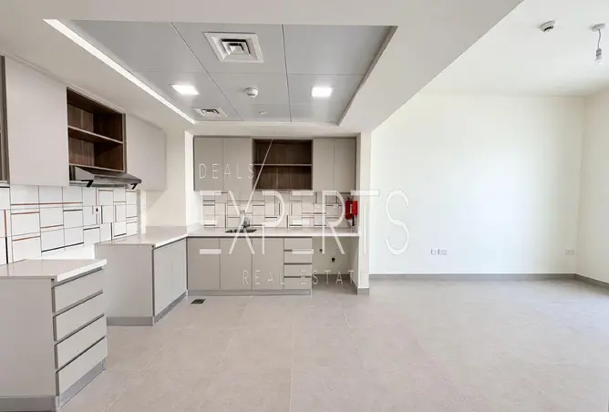 128843210 - Property Image 3