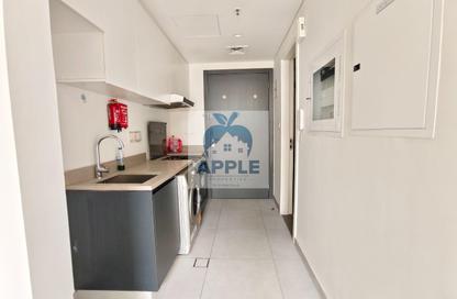 Apartment - Studio - 1 Bathroom for rent in The Link - East Village - Aljada - Sharjah