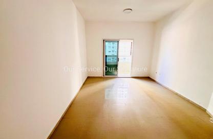 Apartment - 1 - 1 for rent in New Al Taawun Road - Al Taawun - Sharjah