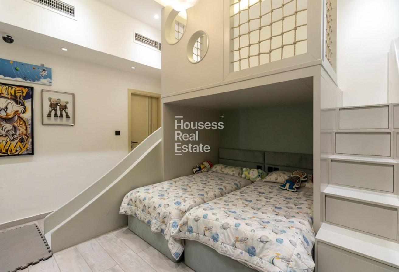 Luxury 5 Bedroom|Fully Upgraded|Burj Khalifa View photo 16