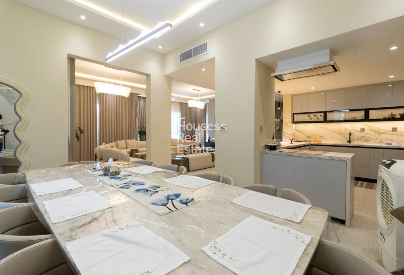 Luxury 5 Bedroom|Fully Upgraded|Burj Khalifa View photo 9