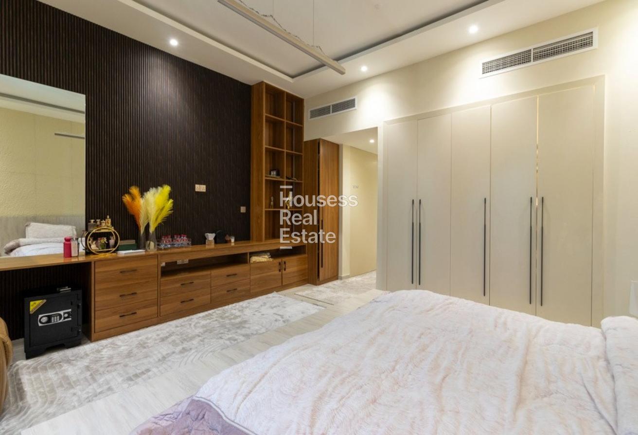 Luxury 5 Bedroom|Fully Upgraded|Burj Khalifa View photo 11