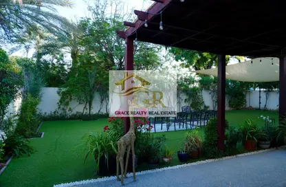 Villa - 4 Bedrooms - 5 Bathrooms for rent in Meadows 2 - Meadows - Dubai