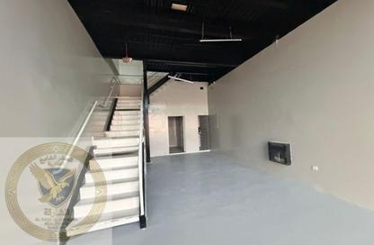 Shop - Studio - 1 Bathroom for rent in Industrial Building 13 - Industrial Area 13 - Sharjah Industrial Area - Sharjah