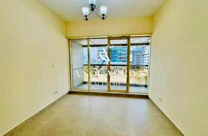 شقة - غرفة نوم - 2 حمامات للايجار في برج ام بي كي - الخليج التجاري - دبي