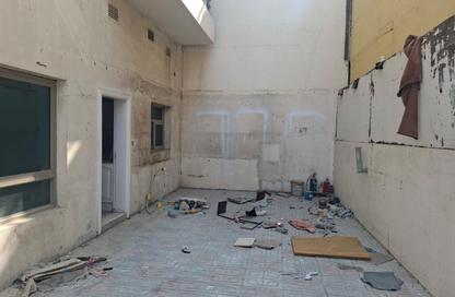 Villa - Studio - 4 for rent in Al Satwa - Dubai