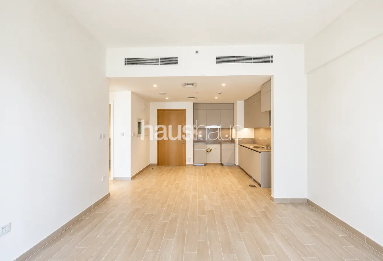 165587425 - Property Main Image