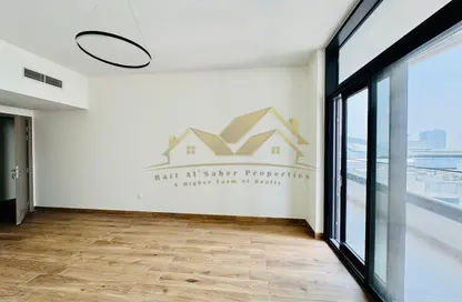 Apartment - 2 Bedrooms - 3 Bathrooms for rent in The Waves Residences - Mankhool - Bur Dubai - Dubai