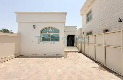 فيلا - 2 غرف نوم - 2 حمامات للايجار في حي الوادي - الجيمي - العين فيلا - 2 غرف نوم - 2 حمامات للايجار في حي الوادي - الجيمي - العين