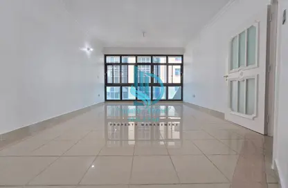 Apartment - 3 Bedrooms - 3 Bathrooms for rent in 2nd Street - Airport Road - Abu Dhabi