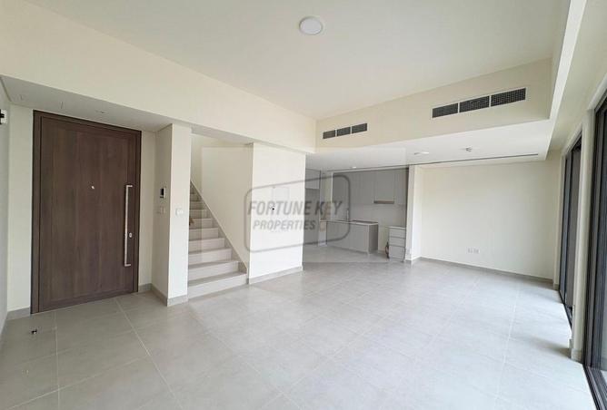 87889867 - صورة العقار 2