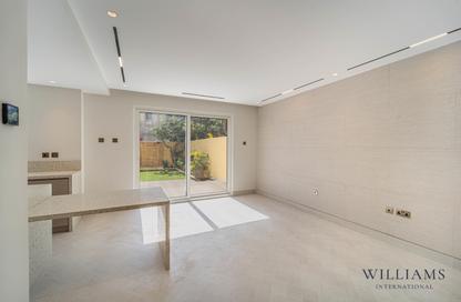 Villa - 2 Bedrooms - 3 Bathrooms for sale in Springs 9 - The Springs - Dubai Villa - 2 Bedrooms - 3 Bathrooms for sale in Springs 9 - The Springs - Dubai