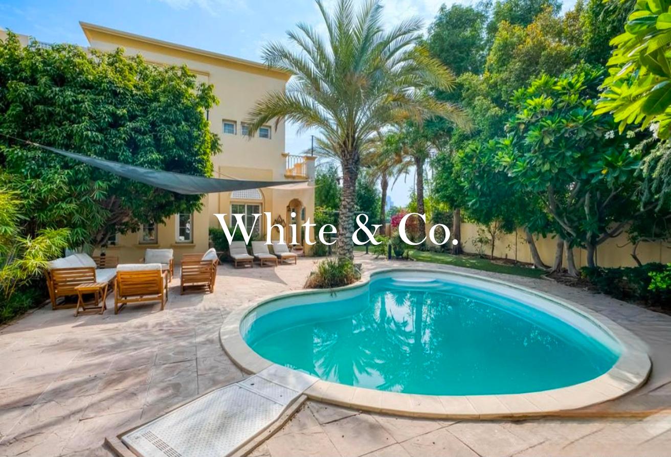 Lake Backing | Private Pool | Corner Plot photo 24