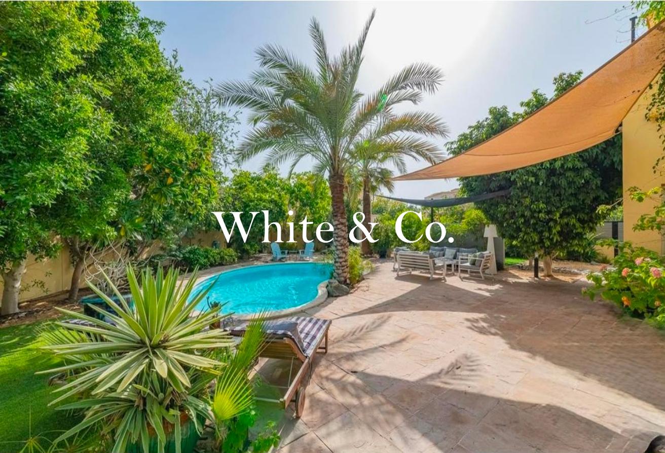 Lake Backing | Private Pool | Corner Plot photo 20