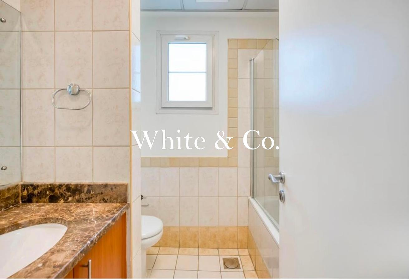 Lake Backing | Private Pool | Corner Plot photo 11