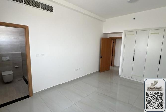 62064218 - Property Image 3