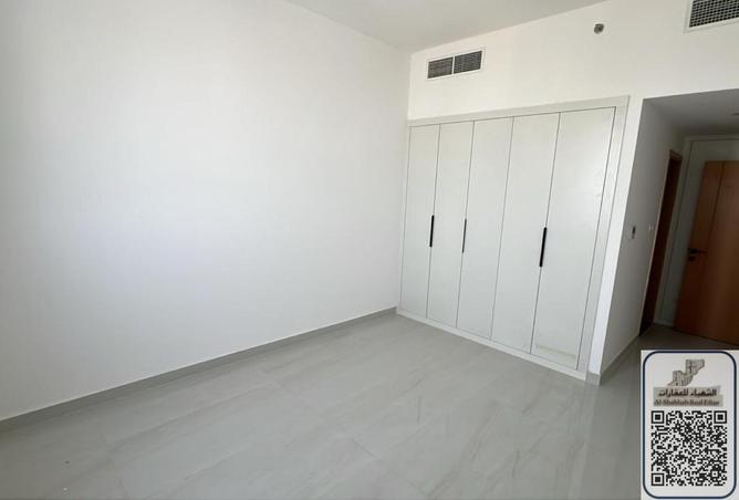 62064218 - Property Image 2