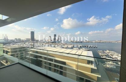 Apartment - 3 Bedrooms - 4 Bathrooms for sale in Seagate Building 1 - Seagate - Mina Rashid - Dubai