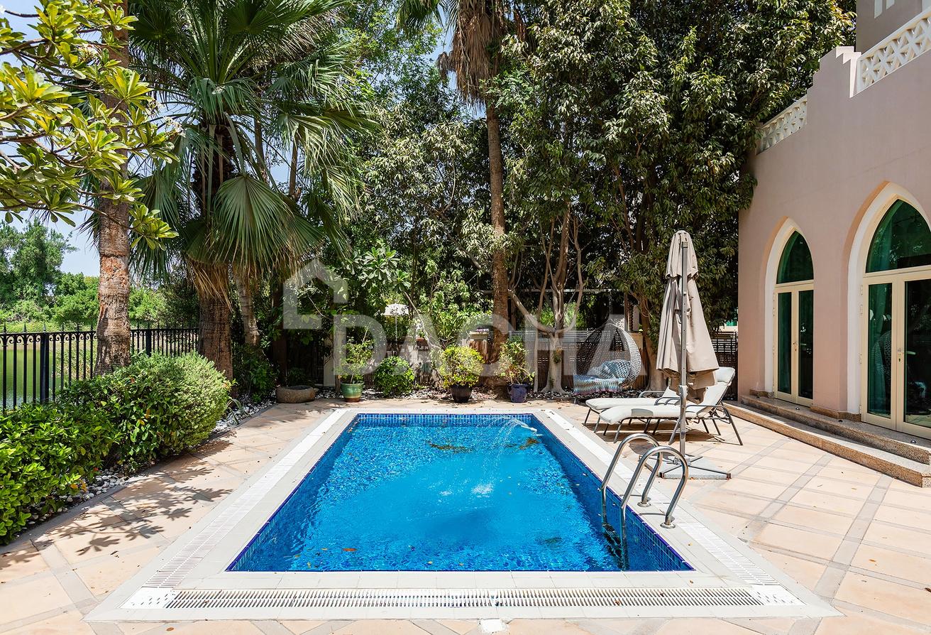 Vacant November | Full Lake view| Furnished photo 14