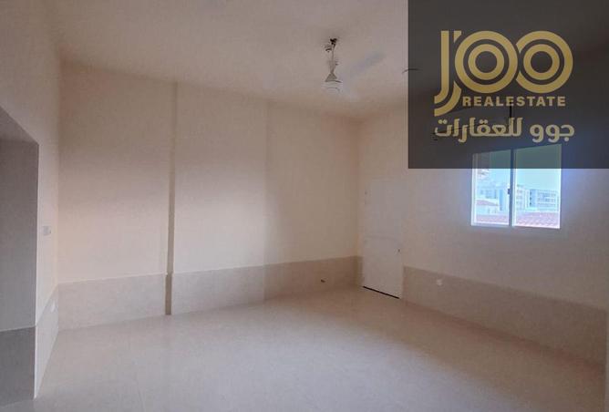 76166100 - Property Image 2