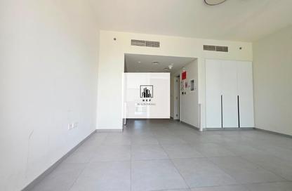Apartment - Studio - 1 Bathroom for rent in The Boulevard 3 - Aljada - Sharjah