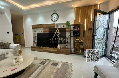 شقة - 4 غرف نوم - 6 حمامات للايجار في الحليو 2 - الحليو - عجمان