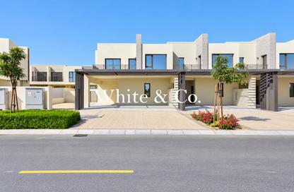 Villa - 4 - 5 for sale in Parkside 2 - Emaar South - Dubai South (Dubai World Central) - Dubai Villa - 4 - 5 for sale in Parkside 2 - Emaar South - Dubai South (Dubai World Central) - Dubai