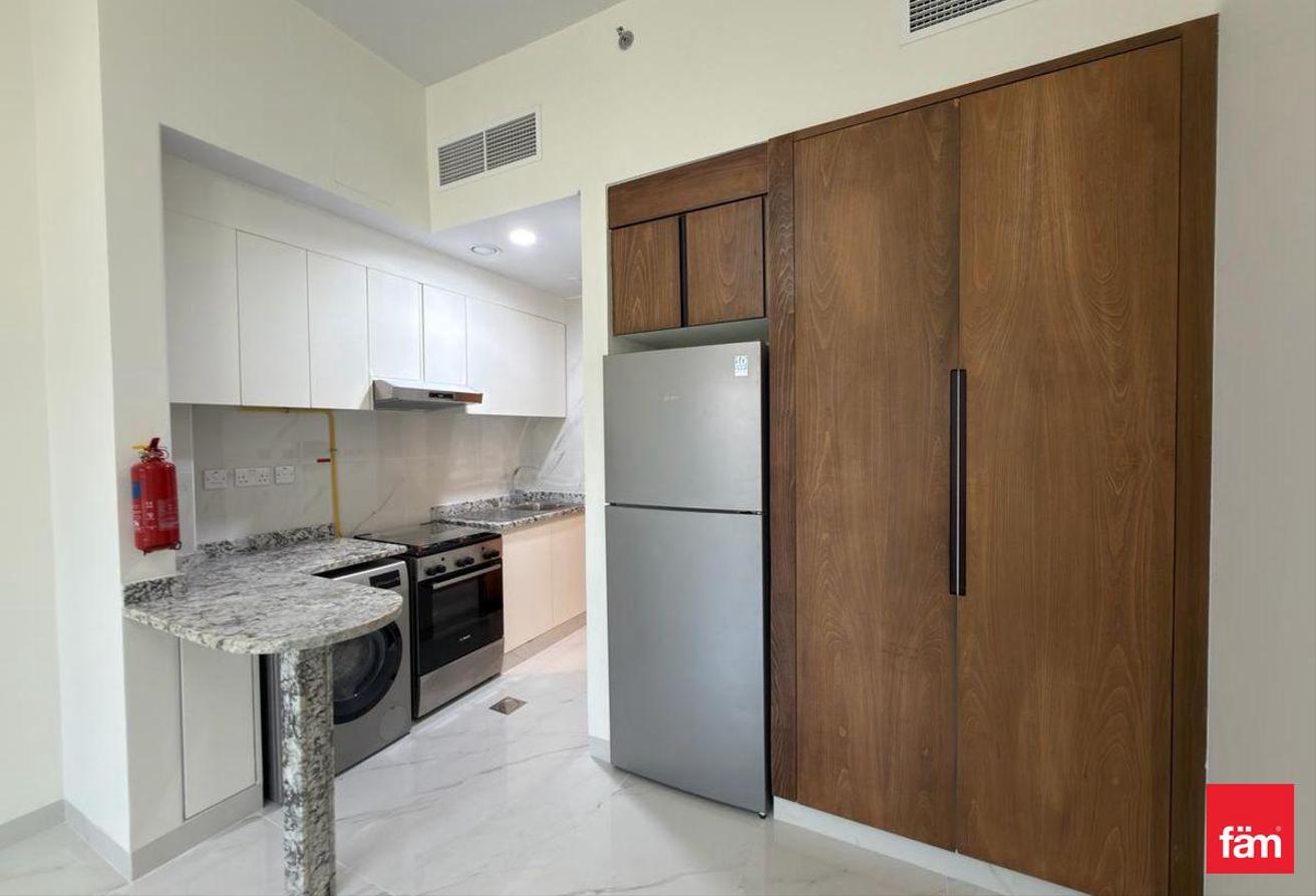 Brand New | SemiFurnished | Spacious Layout photo 4
