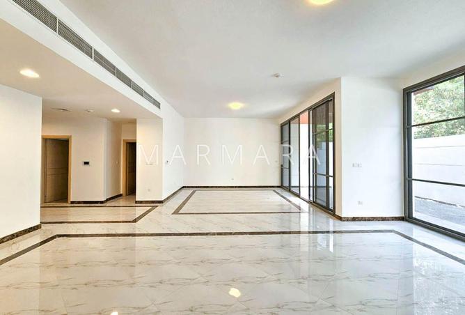 80686003 - Property Image 3