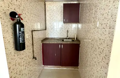 Apartment - Studio - 1 Bathroom for rent in Rolla Area - Sharjah