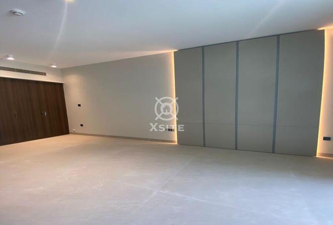 94000161 - Property Main Image