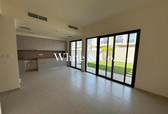 100386157 - Property Image 2
