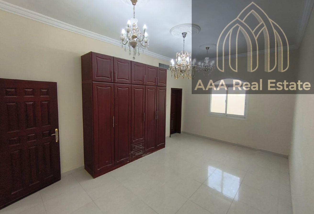 PRIME LOCATION | SPACIOUS GARDEN |LUXURIOUS VILLA photo 17