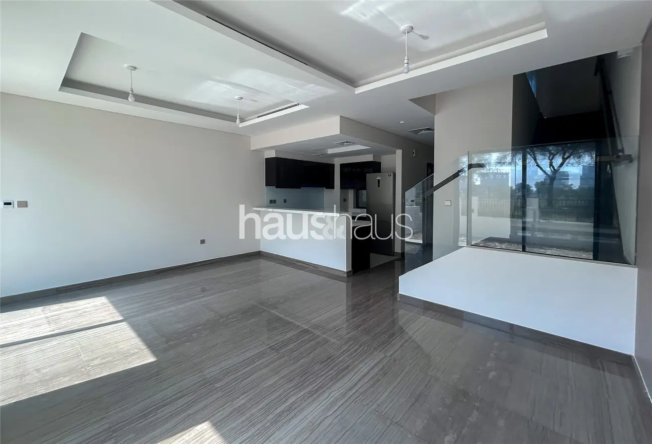 165585852 - Property Main Image