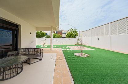 Villa - 5 Bedrooms - 6 Bathrooms for sale in West Yas - Yas Island - Abu Dhabi