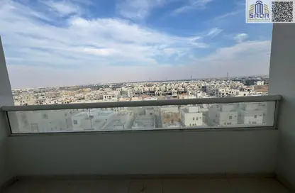 Apartment - 1 Bathroom for rent in Smart Tower 1 - Al Amerah - Ajman