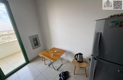 Apartment - Studio - 1 Bathroom for rent in Smart Tower 1 - Al Amerah - Ajman Apartment - Studio - 1 Bathroom for rent in Smart Tower 1 - Al Amerah - Ajman