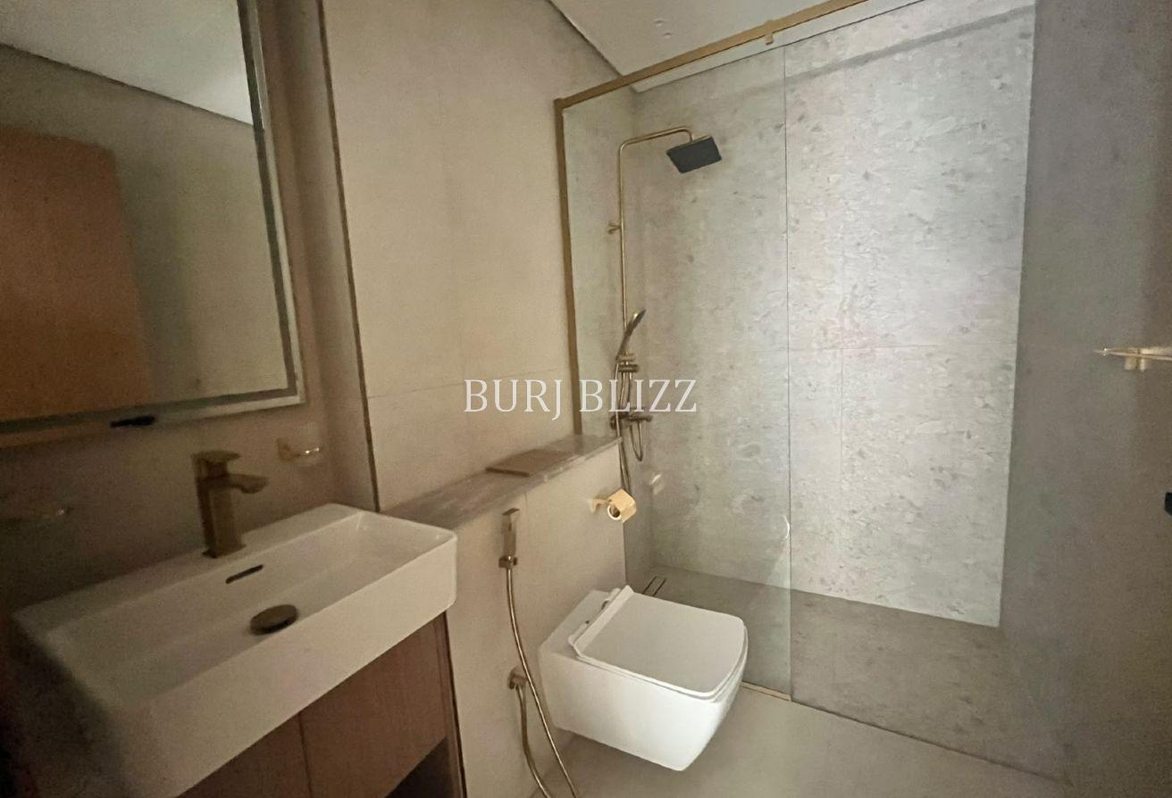 Spacious 2BR |Closed Kitchen | High Floor photo 14