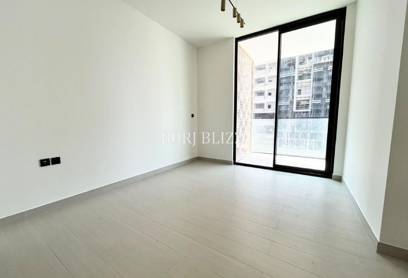 Spacious 2BR |Closed Kitchen | High Floor photo 8