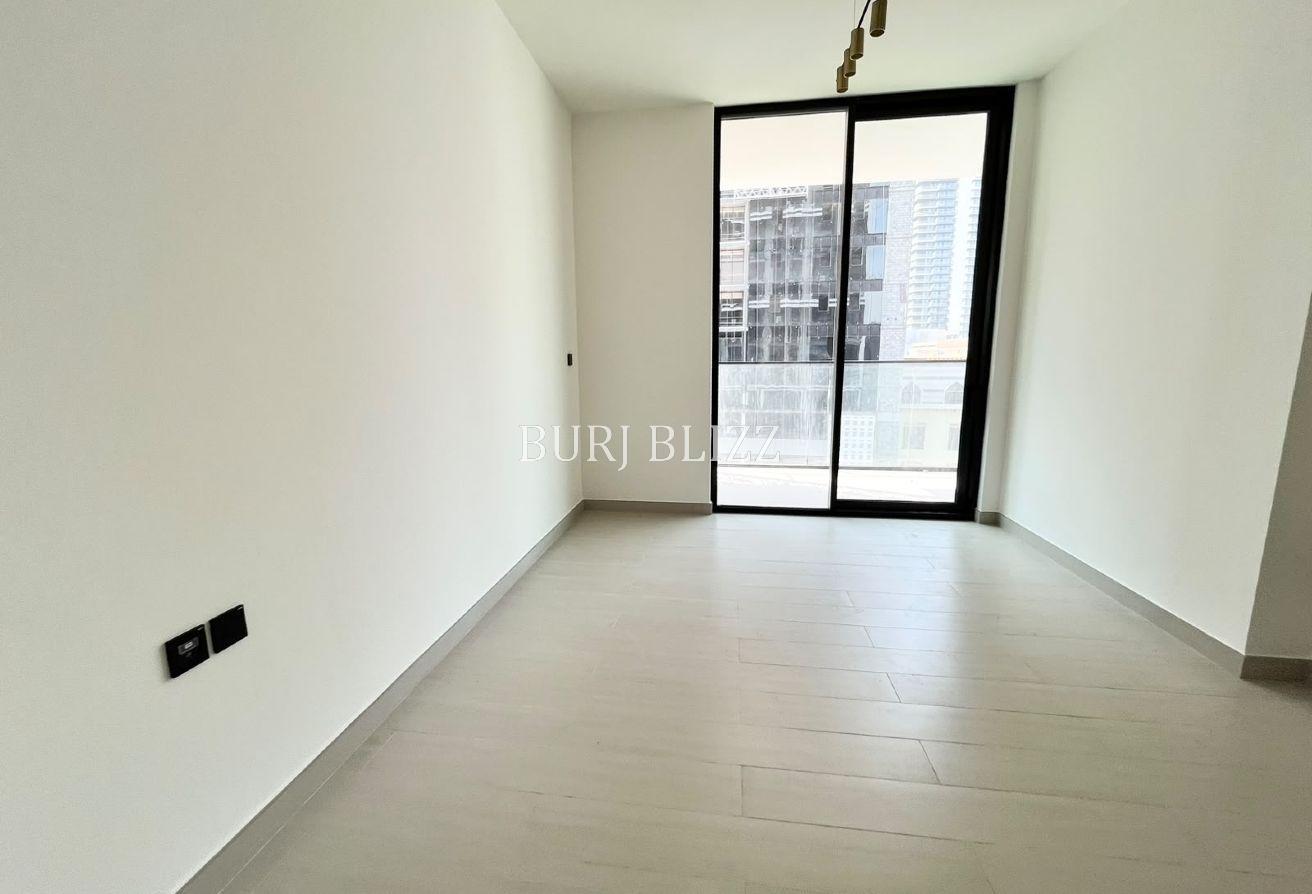 Spacious 2BR |Closed Kitchen | High Floor photo 7