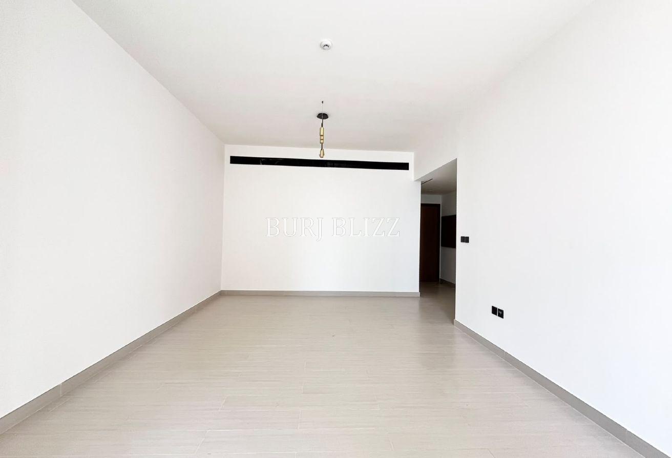 Spacious 2BR |Closed Kitchen | High Floor photo 5