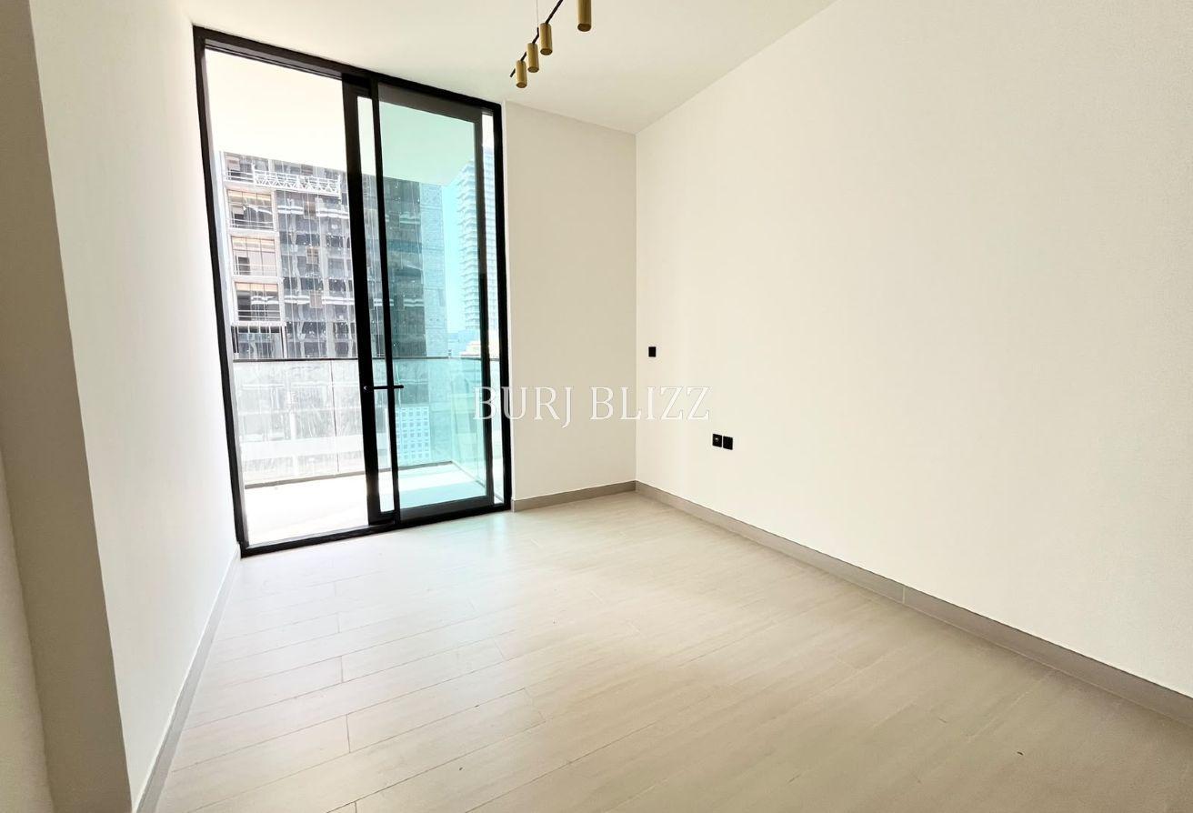 Spacious 2BR |Closed Kitchen | High Floor photo 11