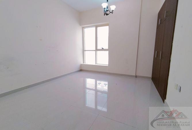 83669092 - Property Image 3