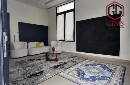 Villa - 5 - 6 for rent in Al Aweer 1 - Al Aweer - Dubai