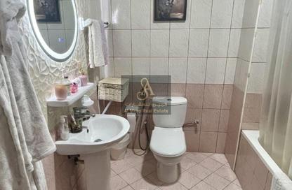 Apartment - 2 Bedrooms - 2 Bathrooms for sale in Lake View Tower 3 - Lake View Towers - Emirates City - Ajman