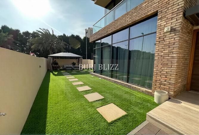 60131007 - Property Image 3