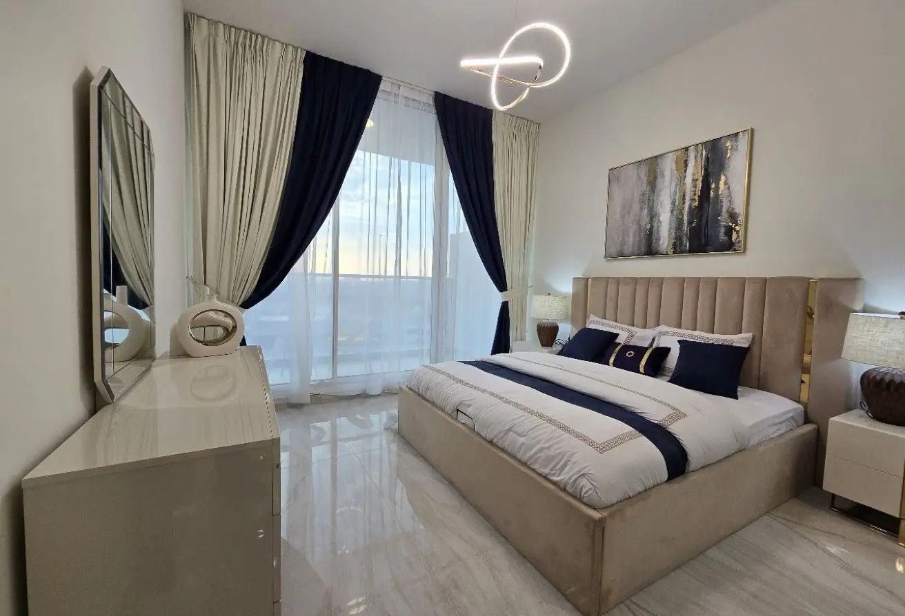 1 BR + Study | Convertible 2-BR | Fully Furnished